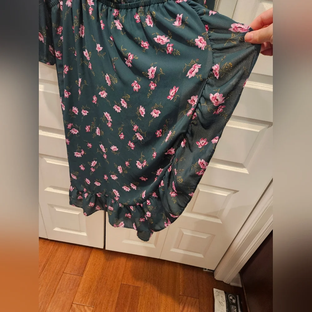 Old Navy Waist Defined Faux-wrap Georgette Dress, Green Floral, 3X - Picture 4 of 4